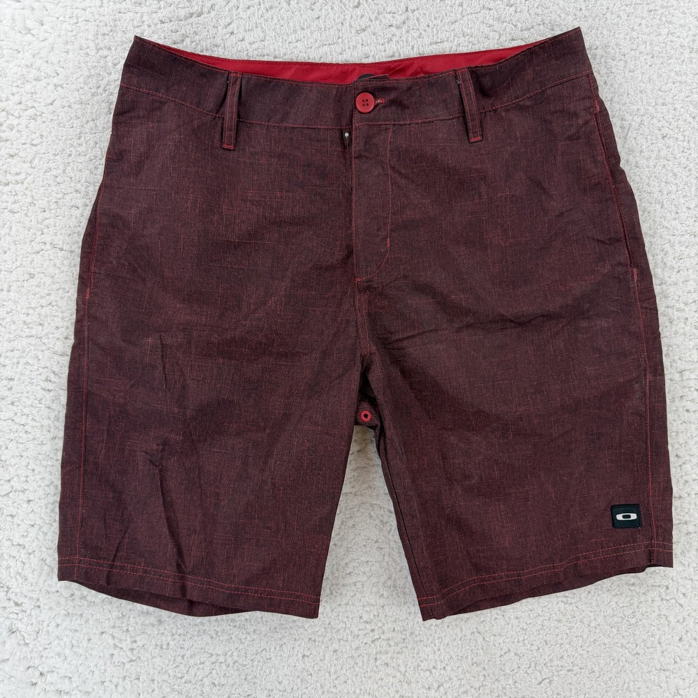 Oakley Shorts Mens 34 Red Microfiber Chino Polyester Performance Casual Summer